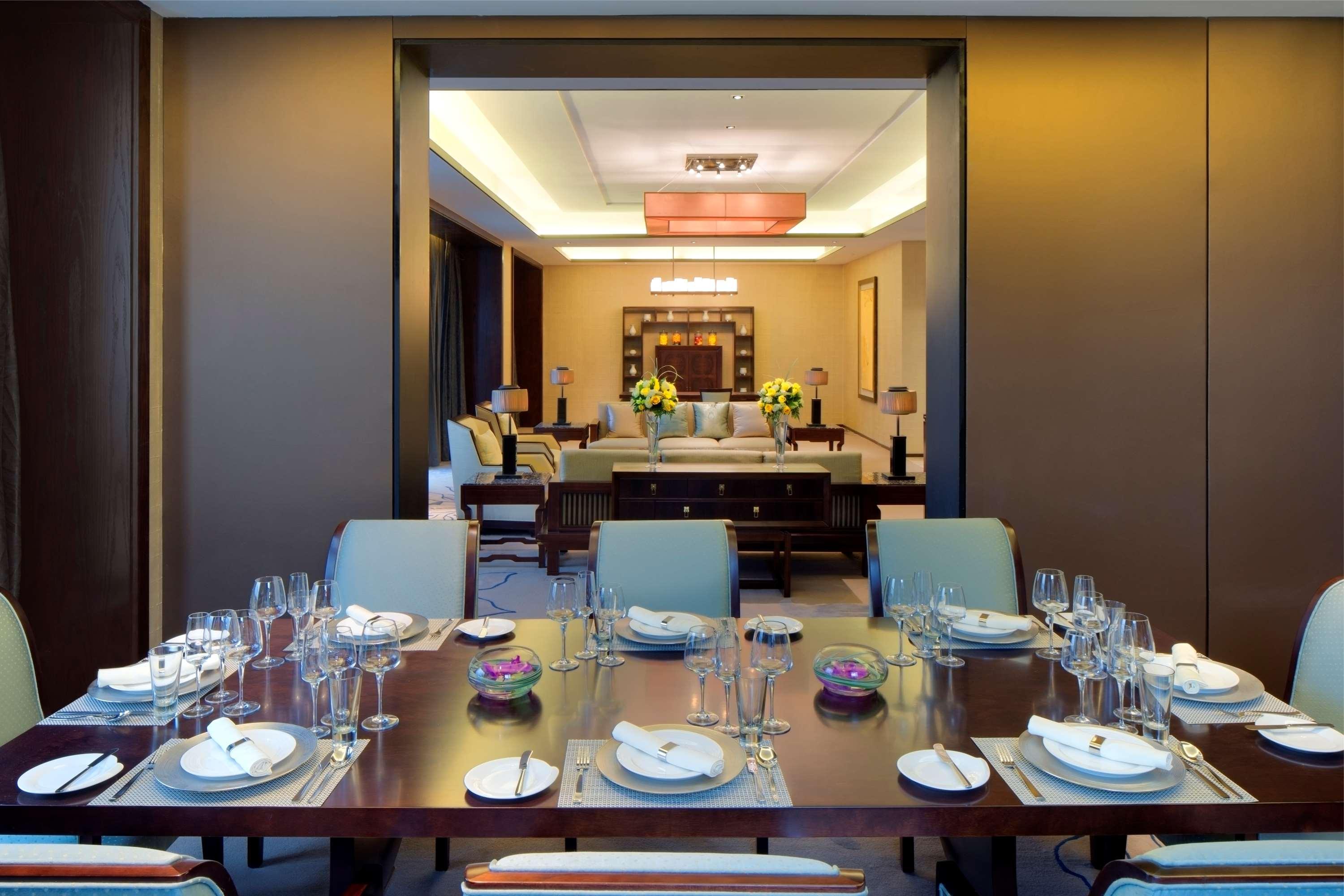 Chongqing Ronghui Grand Hotel Zewnętrze zdjęcie