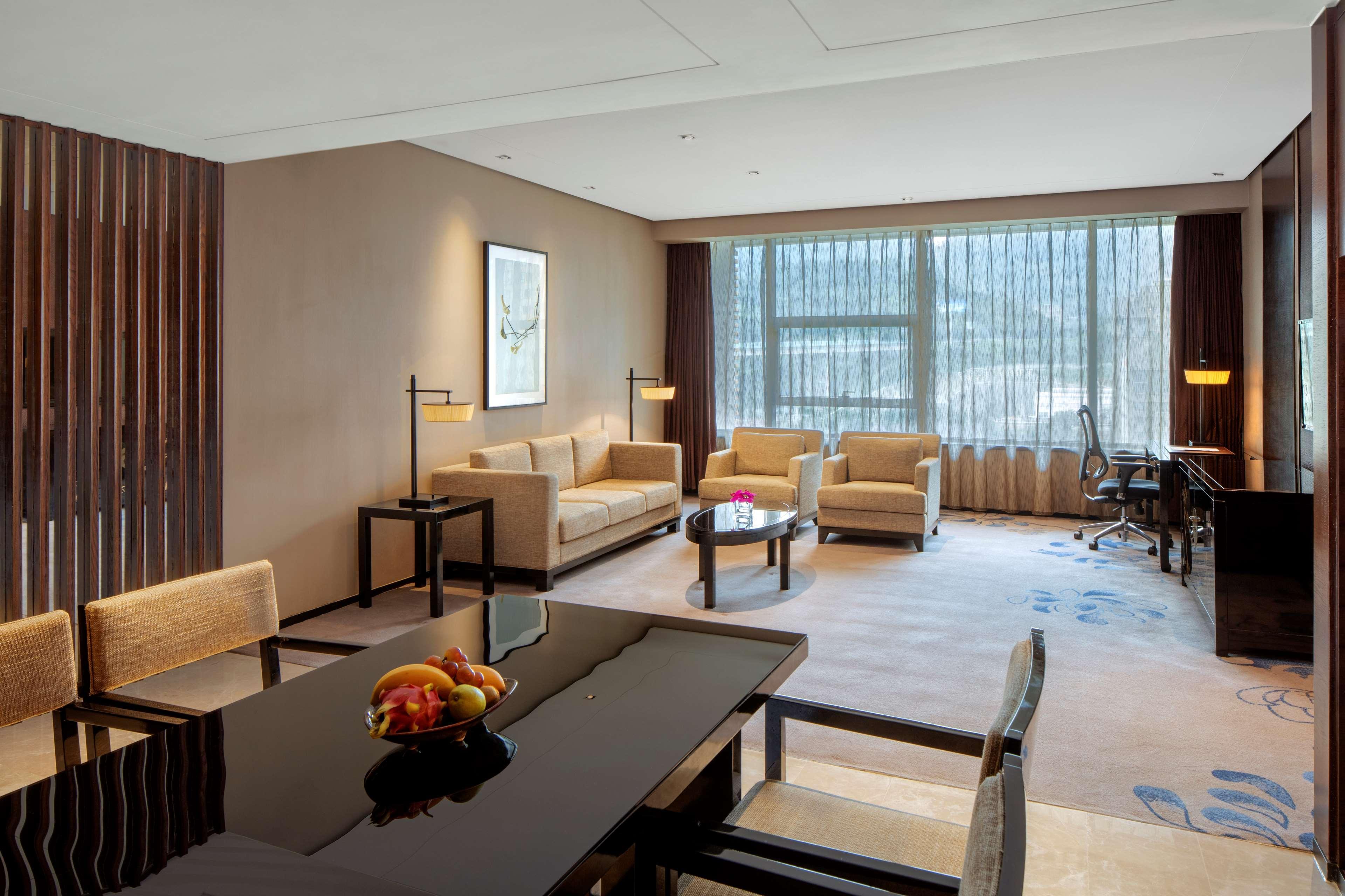 Chongqing Ronghui Grand Hotel Zewnętrze zdjęcie